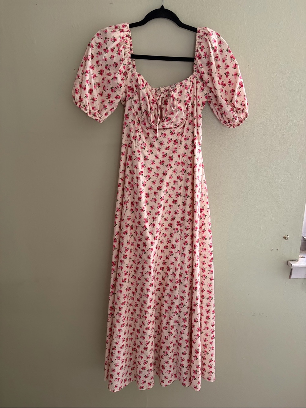 Moon River Floral Puff-Sleeve Maxi Dress in Pink